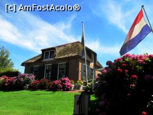 [P35] Giethoorn - și puțin patriotism, cu drapel » foto by makuy*
 - 
<span class="allrVoted glyphicon glyphicon-heart hidden" id="av769009"></span>
<a class="m-l-10 hidden" id="sv769009" onclick="voting_Foto_DelVot(,769009,19677)" role="button">șterge vot <span class="glyphicon glyphicon-remove"></span></a>
<a id="v9769009" class=" c-red"  onclick="voting_Foto_SetVot(769009)" role="button"><span class="glyphicon glyphicon-heart-empty"></span> <b>LIKE</b> = Votează poza</a> <img class="hidden"  id="f769009W9" src="/imagini/loader.gif" border="0" /><span class="AjErrMes hidden" id="e769009ErM"></span>