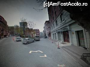 [P05] Intersecția unde era amplasat hotelul. In partea dreaptă hotelul și în stânga strada pe care urcam spre Ordu Caddesi stația T-1, Cemberlitaș. Nevotabil. Imagine preluată de pe internet. » foto by Mihai18
 - 
<span class="allrVoted glyphicon glyphicon-heart hidden" id="av694793"></span>
<a class="m-l-10 hidden" id="sv694793" onclick="voting_Foto_DelVot(,694793,19684)" role="button">șterge vot <span class="glyphicon glyphicon-remove"></span></a>
<a id="v9694793" class=" c-red"  onclick="voting_Foto_SetVot(694793)" role="button"><span class="glyphicon glyphicon-heart-empty"></span> <b>LIKE</b> = Votează poza</a> <img class="hidden"  id="f694793W9" src="/imagini/loader.gif" border="0" /><span class="AjErrMes hidden" id="e694793ErM"></span>