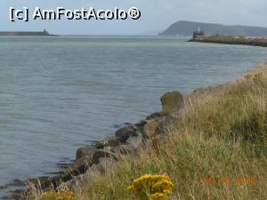 [P15] Fishguard - Capătul din mare al digului și farul de la intrarea în port.  » foto by iulianic
 - 
<span class="allrVoted glyphicon glyphicon-heart hidden" id="av807730"></span>
<a class="m-l-10 hidden" id="sv807730" onclick="voting_Foto_DelVot(,807730,19690)" role="button">șterge vot <span class="glyphicon glyphicon-remove"></span></a>
<a id="v9807730" class=" c-red"  onclick="voting_Foto_SetVot(807730)" role="button"><span class="glyphicon glyphicon-heart-empty"></span> <b>LIKE</b> = Votează poza</a> <img class="hidden"  id="f807730W9" src="/imagini/loader.gif" border="0" /><span class="AjErrMes hidden" id="e807730ErM"></span>