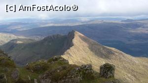 P13 [SEP-2016] Marea Irlandei văzută de pe vîrful Snowdon din Parcul Naţional, Wales. 