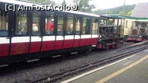 P06 [SEP-2016] Mocăniţa în staţia de plecare din satul Llanberis, Parcul Naţional, Wales. 