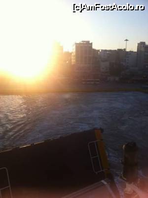 [P02] Parasim portul Pireas la ora 7.25!  » foto by danamandache
 - 
<span class="allrVoted glyphicon glyphicon-heart hidden" id="av695630"></span>
<a class="m-l-10 hidden" id="sv695630" onclick="voting_Foto_DelVot(,695630,19727)" role="button">șterge vot <span class="glyphicon glyphicon-remove"></span></a>
<a id="v9695630" class=" c-red"  onclick="voting_Foto_SetVot(695630)" role="button"><span class="glyphicon glyphicon-heart-empty"></span> <b>LIKE</b> = Votează poza</a> <img class="hidden"  id="f695630W9" src="/imagini/loader.gif" border="0" /><span class="AjErrMes hidden" id="e695630ErM"></span>