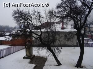 [P21] Curtea casei memoriale „G. Topîrceanu” - Nămăiești, Argeș.  » foto by tata123 🔱
 - 
<span class="allrVoted glyphicon glyphicon-heart hidden" id="av1050467"></span>
<a class="m-l-10 hidden" id="sv1050467" onclick="voting_Foto_DelVot(,1050467,19757)" role="button">șterge vot <span class="glyphicon glyphicon-remove"></span></a>
<a id="v91050467" class=" c-red"  onclick="voting_Foto_SetVot(1050467)" role="button"><span class="glyphicon glyphicon-heart-empty"></span> <b>LIKE</b> = Votează poza</a> <img class="hidden"  id="f1050467W9" src="/imagini/loader.gif" border="0" /><span class="AjErrMes hidden" id="e1050467ErM"></span>