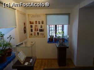 [P03] Expoziția de la parter.  » foto by tata123 🔱
 - 
<span class="allrVoted glyphicon glyphicon-heart hidden" id="av1050449"></span>
<a class="m-l-10 hidden" id="sv1050449" onclick="voting_Foto_DelVot(,1050449,19757)" role="button">șterge vot <span class="glyphicon glyphicon-remove"></span></a>
<a id="v91050449" class=" c-red"  onclick="voting_Foto_SetVot(1050449)" role="button"><span class="glyphicon glyphicon-heart-empty"></span> <b>LIKE</b> = Votează poza</a> <img class="hidden"  id="f1050449W9" src="/imagini/loader.gif" border="0" /><span class="AjErrMes hidden" id="e1050449ErM"></span>