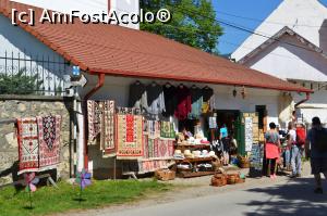 [P18] Magazin de produse tradiționale-atracția turiștilor » foto by AZE
 - 
<span class="allrVoted glyphicon glyphicon-heart hidden" id="av974822"></span>
<a class="m-l-10 hidden" id="sv974822" onclick="voting_Foto_DelVot(,974822,19767)" role="button">șterge vot <span class="glyphicon glyphicon-remove"></span></a>
<a id="v9974822" class=" c-red"  onclick="voting_Foto_SetVot(974822)" role="button"><span class="glyphicon glyphicon-heart-empty"></span> <b>LIKE</b> = Votează poza</a> <img class="hidden"  id="f974822W9" src="/imagini/loader.gif" border="0" /><span class="AjErrMes hidden" id="e974822ErM"></span>