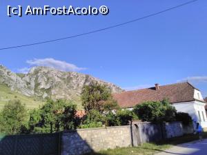 [P11] Case tradiționale în satul Rimetea.  » foto by Carmen Ion
 - 
<span class="allrVoted glyphicon glyphicon-heart hidden" id="av873899"></span>
<a class="m-l-10 hidden" id="sv873899" onclick="voting_Foto_DelVot(,873899,19767)" role="button">șterge vot <span class="glyphicon glyphicon-remove"></span></a>
<a id="v9873899" class=" c-red"  onclick="voting_Foto_SetVot(873899)" role="button"><span class="glyphicon glyphicon-heart-empty"></span> <b>LIKE</b> = Votează poza</a> <img class="hidden"  id="f873899W9" src="/imagini/loader.gif" border="0" /><span class="AjErrMes hidden" id="e873899ErM"></span>