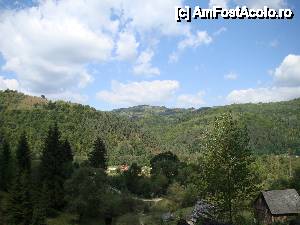 [P18] „Cascada Pişoaia” / Foto realizată dinspre casacadă spre satul Nemeşi.  » foto by Utube
 - 
<span class="allrVoted glyphicon glyphicon-heart hidden" id="av410649"></span>
<a class="m-l-10 hidden" id="sv410649" onclick="voting_Foto_DelVot(,410649,19774)" role="button">șterge vot <span class="glyphicon glyphicon-remove"></span></a>
<a id="v9410649" class=" c-red"  onclick="voting_Foto_SetVot(410649)" role="button"><span class="glyphicon glyphicon-heart-empty"></span> <b>LIKE</b> = Votează poza</a> <img class="hidden"  id="f410649W9" src="/imagini/loader.gif" border="0" /><span class="AjErrMes hidden" id="e410649ErM"></span>