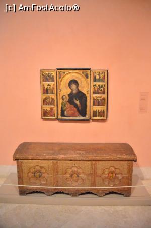 [P66] Museo Thyssen - Bornemisza -  Artist Anonim Venețian cca. 1300-10, Triptic cu Fecioara și Pruncul » foto by Dragoș_MD
 - 
<span class="allrVoted glyphicon glyphicon-heart hidden" id="av761390"></span>
<a class="m-l-10 hidden" id="sv761390" onclick="voting_Foto_DelVot(,761390,19792)" role="button">șterge vot <span class="glyphicon glyphicon-remove"></span></a>
<a id="v9761390" class=" c-red"  onclick="voting_Foto_SetVot(761390)" role="button"><span class="glyphicon glyphicon-heart-empty"></span> <b>LIKE</b> = Votează poza</a> <img class="hidden"  id="f761390W9" src="/imagini/loader.gif" border="0" /><span class="AjErrMes hidden" id="e761390ErM"></span>