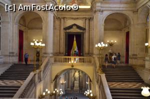 [P25] Palacio Real - scara principală, văzută din „Oriel”, balconul de deasupra acesteia » foto by Dragoș_MD
 - 
<span class="allrVoted glyphicon glyphicon-heart hidden" id="av761485"></span>
<a class="m-l-10 hidden" id="sv761485" onclick="voting_Foto_DelVot(,761485,19792)" role="button">șterge vot <span class="glyphicon glyphicon-remove"></span></a>
<a id="v9761485" class=" c-red"  onclick="voting_Foto_SetVot(761485)" role="button"><span class="glyphicon glyphicon-heart-empty"></span> <b>LIKE</b> = Votează poza</a> <img class="hidden"  id="f761485W9" src="/imagini/loader.gif" border="0" /><span class="AjErrMes hidden" id="e761485ErM"></span>