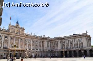 [P09] Palacio Real - intrarea » foto by Dragoș_MD
 - 
<span class="allrVoted glyphicon glyphicon-heart hidden" id="av761452"></span>
<a class="m-l-10 hidden" id="sv761452" onclick="voting_Foto_DelVot(,761452,19792)" role="button">șterge vot <span class="glyphicon glyphicon-remove"></span></a>
<a id="v9761452" class=" c-red"  onclick="voting_Foto_SetVot(761452)" role="button"><span class="glyphicon glyphicon-heart-empty"></span> <b>LIKE</b> = Votează poza</a> <img class="hidden"  id="f761452W9" src="/imagini/loader.gif" border="0" /><span class="AjErrMes hidden" id="e761452ErM"></span>