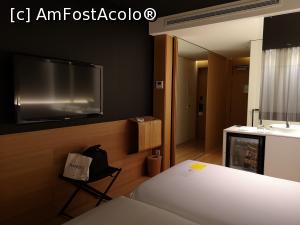 [P17] Hotel Barcelo Sants; camera mea » foto by crismis
 - 
<span class="allrVoted glyphicon glyphicon-heart hidden" id="av1140899"></span>
<a class="m-l-10 hidden" id="sv1140899" onclick="voting_Foto_DelVot(,1140899,19814)" role="button">șterge vot <span class="glyphicon glyphicon-remove"></span></a>
<a id="v91140899" class=" c-red"  onclick="voting_Foto_SetVot(1140899)" role="button"><span class="glyphicon glyphicon-heart-empty"></span> <b>LIKE</b> = Votează poza</a> <img class="hidden"  id="f1140899W9" src="/imagini/loader.gif" border="0" /><span class="AjErrMes hidden" id="e1140899ErM"></span>