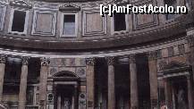 [P13] Roma - Pantheonul vazut din interior » foto by magdalena
 - 
<span class="allrVoted glyphicon glyphicon-heart hidden" id="av247269"></span>
<a class="m-l-10 hidden" id="sv247269" onclick="voting_Foto_DelVot(,247269,19894)" role="button">șterge vot <span class="glyphicon glyphicon-remove"></span></a>
<a id="v9247269" class=" c-red"  onclick="voting_Foto_SetVot(247269)" role="button"><span class="glyphicon glyphicon-heart-empty"></span> <b>LIKE</b> = Votează poza</a> <img class="hidden"  id="f247269W9" src="/imagini/loader.gif" border="0" /><span class="AjErrMes hidden" id="e247269ErM"></span>