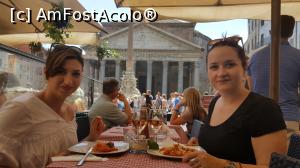 [P04] Restaurant vis a vis de Pantheon » foto by OANA PANDELE
 - 
<span class="allrVoted glyphicon glyphicon-heart hidden" id="av870581"></span>
<a class="m-l-10 hidden" id="sv870581" onclick="voting_Foto_DelVot(,870581,19894)" role="button">șterge vot <span class="glyphicon glyphicon-remove"></span></a>
<a id="v9870581" class=" c-red"  onclick="voting_Foto_SetVot(870581)" role="button"><span class="glyphicon glyphicon-heart-empty"></span> <b>LIKE</b> = Votează poza</a> <img class="hidden"  id="f870581W9" src="/imagini/loader.gif" border="0" /><span class="AjErrMes hidden" id="e870581ErM"></span>