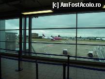 [P38] Aeroportul Luton -un aeroport mic folosit in special de companiile Low Cost - Wizz Air, Blue Air, Monarch etc. » foto by TraianS
 - 
<span class="allrVoted glyphicon glyphicon-heart hidden" id="av308264"></span>
<a class="m-l-10 hidden" id="sv308264" onclick="voting_Foto_DelVot(,308264,19896)" role="button">șterge vot <span class="glyphicon glyphicon-remove"></span></a>
<a id="v9308264" class=" c-red"  onclick="voting_Foto_SetVot(308264)" role="button"><span class="glyphicon glyphicon-heart-empty"></span> <b>LIKE</b> = Votează poza</a> <img class="hidden"  id="f308264W9" src="/imagini/loader.gif" border="0" /><span class="AjErrMes hidden" id="e308264ErM"></span>