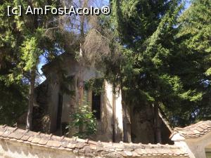 [P59] Cetatea Slimnic - macar asa putin peste gard sa vedem si biserica evanghelica » foto by mishu
 - 
<span class="allrVoted glyphicon glyphicon-heart hidden" id="av892427"></span>
<a class="m-l-10 hidden" id="sv892427" onclick="voting_Foto_DelVot(,892427,19908)" role="button">șterge vot <span class="glyphicon glyphicon-remove"></span></a>
<a id="v9892427" class=" c-red"  onclick="voting_Foto_SetVot(892427)" role="button"><span class="glyphicon glyphicon-heart-empty"></span> <b>LIKE</b> = Votează poza</a> <img class="hidden"  id="f892427W9" src="/imagini/loader.gif" border="0" /><span class="AjErrMes hidden" id="e892427ErM"></span>