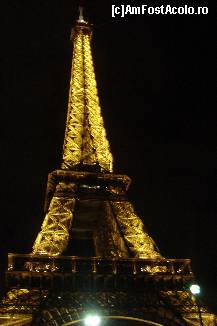 [P17] Tour Eiffel, noaptea » foto by dorgo
 - 
<span class="allrVoted glyphicon glyphicon-heart hidden" id="av478129"></span>
<a class="m-l-10 hidden" id="sv478129" onclick="voting_Foto_DelVot(,478129,19911)" role="button">șterge vot <span class="glyphicon glyphicon-remove"></span></a>
<a id="v9478129" class=" c-red"  onclick="voting_Foto_SetVot(478129)" role="button"><span class="glyphicon glyphicon-heart-empty"></span> <b>LIKE</b> = Votează poza</a> <img class="hidden"  id="f478129W9" src="/imagini/loader.gif" border="0" /><span class="AjErrMes hidden" id="e478129ErM"></span>