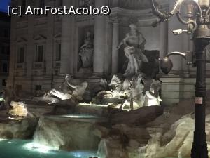 [P17] <b>Fontana di Trevi</b> - Statuia lui Neptun, flancata de tritoni calare » foto by Dan&Ema
 - 
<span class="allrVoted glyphicon glyphicon-heart hidden" id="av939115"></span>
<a class="m-l-10 hidden" id="sv939115" onclick="voting_Foto_DelVot(,939115,20021)" role="button">șterge vot <span class="glyphicon glyphicon-remove"></span></a>
<a id="v9939115" class=" c-red"  onclick="voting_Foto_SetVot(939115)" role="button"><span class="glyphicon glyphicon-heart-empty"></span> <b>LIKE</b> = Votează poza</a> <img class="hidden"  id="f939115W9" src="/imagini/loader.gif" border="0" /><span class="AjErrMes hidden" id="e939115ErM"></span>