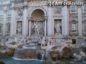 [P08] Fontana di Trevi - Roma » foto by yuly68*
 - 
<span class="allrVoted glyphicon glyphicon-heart hidden" id="av387480"></span>
<a class="m-l-10 hidden" id="sv387480" onclick="voting_Foto_DelVot(,387480,20021)" role="button">șterge vot <span class="glyphicon glyphicon-remove"></span></a>
<a id="v9387480" class=" c-red"  onclick="voting_Foto_SetVot(387480)" role="button"><span class="glyphicon glyphicon-heart-empty"></span> <b>LIKE</b> = Votează poza</a> <img class="hidden"  id="f387480W9" src="/imagini/loader.gif" border="0" /><span class="AjErrMes hidden" id="e387480ErM"></span>