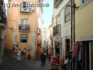 [P07] In drum spre Largo de Sao Miguel, zona centrala » foto by mireille
 - 
<span class="allrVoted glyphicon glyphicon-heart hidden" id="av825684"></span>
<a class="m-l-10 hidden" id="sv825684" onclick="voting_Foto_DelVot(,825684,20046)" role="button">șterge vot <span class="glyphicon glyphicon-remove"></span></a>
<a id="v9825684" class=" c-red"  onclick="voting_Foto_SetVot(825684)" role="button"><span class="glyphicon glyphicon-heart-empty"></span> <b>LIKE</b> = Votează poza</a> <img class="hidden"  id="f825684W9" src="/imagini/loader.gif" border="0" /><span class="AjErrMes hidden" id="e825684ErM"></span>