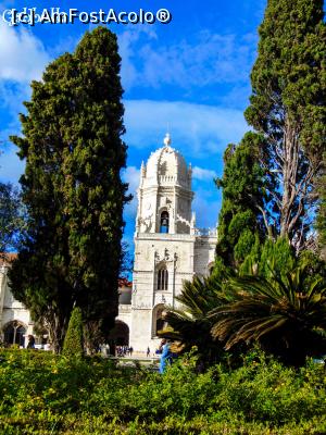 [P03] O particica din manastire, pozata din Jardim da Praça do Império » foto by GabrielaG
 - 
<span class="allrVoted glyphicon glyphicon-heart hidden" id="av843465"></span>
<a class="m-l-10 hidden" id="sv843465" onclick="voting_Foto_DelVot(,843465,20047)" role="button">șterge vot <span class="glyphicon glyphicon-remove"></span></a>
<a id="v9843465" class=" c-red"  onclick="voting_Foto_SetVot(843465)" role="button"><span class="glyphicon glyphicon-heart-empty"></span> <b>LIKE</b> = Votează poza</a> <img class="hidden"  id="f843465W9" src="/imagini/loader.gif" border="0" /><span class="AjErrMes hidden" id="e843465ErM"></span>