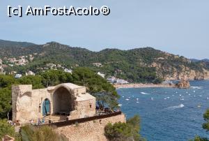 [P66] O privire de lângă Far de Tossa spre Platja Mar Menuda, în prim plan ruinele capelei St Vincent. » foto by maryka
 - 
<span class="allrVoted glyphicon glyphicon-heart hidden" id="av1195326"></span>
<a class="m-l-10 hidden" id="sv1195326" onclick="voting_Foto_DelVot(,1195326,20055)" role="button">șterge vot <span class="glyphicon glyphicon-remove"></span></a>
<a id="v91195326" class=" c-red"  onclick="voting_Foto_SetVot(1195326)" role="button"><span class="glyphicon glyphicon-heart-empty"></span> <b>LIKE</b> = Votează poza</a> <img class="hidden"  id="f1195326W9" src="/imagini/loader.gif" border="0" /><span class="AjErrMes hidden" id="e1195326ErM"></span>