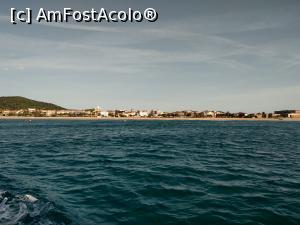 [P78] Culoarea superbă a mării în Malgrat, se vede Platja De la Conca, ne îndepărtăm tot mai mult de țărm, deoarece urmează Platja de la Tordera. » foto by maryka
 - 
<span class="allrVoted glyphicon glyphicon-heart hidden" id="av1195338"></span>
<a class="m-l-10 hidden" id="sv1195338" onclick="voting_Foto_DelVot(,1195338,20055)" role="button">șterge vot <span class="glyphicon glyphicon-remove"></span></a>
<a id="v91195338" class=" c-red"  onclick="voting_Foto_SetVot(1195338)" role="button"><span class="glyphicon glyphicon-heart-empty"></span> <b>LIKE</b> = Votează poza</a> <img class="hidden"  id="f1195338W9" src="/imagini/loader.gif" border="0" /><span class="AjErrMes hidden" id="e1195338ErM"></span>