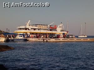 [P12] Ferry ce ajunge de 2 ori pe zi pe insula, in Agia Marina » foto by cloverina
 - 
<span class="allrVoted glyphicon glyphicon-heart hidden" id="av1070343"></span>
<a class="m-l-10 hidden" id="sv1070343" onclick="voting_Foto_DelVot(,1070343,20108)" role="button">șterge vot <span class="glyphicon glyphicon-remove"></span></a>
<a id="v91070343" class=" c-red"  onclick="voting_Foto_SetVot(1070343)" role="button"><span class="glyphicon glyphicon-heart-empty"></span> <b>LIKE</b> = Votează poza</a> <img class="hidden"  id="f1070343W9" src="/imagini/loader.gif" border="0" /><span class="AjErrMes hidden" id="e1070343ErM"></span>