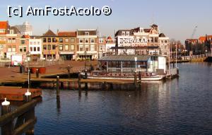 [P02] Leiden. Debarcaderul vaporaselor pentru turisti » foto by Radu Tudoran
 - 
<span class="allrVoted glyphicon glyphicon-heart hidden" id="av728599"></span>
<a class="m-l-10 hidden" id="sv728599" onclick="voting_Foto_DelVot(,728599,20151)" role="button">șterge vot <span class="glyphicon glyphicon-remove"></span></a>
<a id="v9728599" class=" c-red"  onclick="voting_Foto_SetVot(728599)" role="button"><span class="glyphicon glyphicon-heart-empty"></span> <b>LIKE</b> = Votează poza</a> <img class="hidden"  id="f728599W9" src="/imagini/loader.gif" border="0" /><span class="AjErrMes hidden" id="e728599ErM"></span>