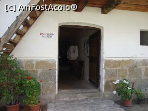 [P15] Să vizităm încăperile în care este amenajat muzeul bisericii fortificate din Hărman.  » foto by Floryn81
 - 
<span class="allrVoted glyphicon glyphicon-heart hidden" id="av730642"></span>
<a class="m-l-10 hidden" id="sv730642" onclick="voting_Foto_DelVot(,730642,20177)" role="button">șterge vot <span class="glyphicon glyphicon-remove"></span></a>
<a id="v9730642" class=" c-red"  onclick="voting_Foto_SetVot(730642)" role="button"><span class="glyphicon glyphicon-heart-empty"></span> <b>LIKE</b> = Votează poza</a> <img class="hidden"  id="f730642W9" src="/imagini/loader.gif" border="0" /><span class="AjErrMes hidden" id="e730642ErM"></span>