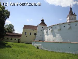 [P02] Observăm zidurile de apărare și locul unde odinioară se afla șanțul cu apă ce înconjura obiectivul.  » foto by Floryn81
 - 
<span class="allrVoted glyphicon glyphicon-heart hidden" id="av730629"></span>
<a class="m-l-10 hidden" id="sv730629" onclick="voting_Foto_DelVot(,730629,20177)" role="button">șterge vot <span class="glyphicon glyphicon-remove"></span></a>
<a id="v9730629" class=" c-red"  onclick="voting_Foto_SetVot(730629)" role="button"><span class="glyphicon glyphicon-heart-empty"></span> <b>LIKE</b> = Votează poza</a> <img class="hidden"  id="f730629W9" src="/imagini/loader.gif" border="0" /><span class="AjErrMes hidden" id="e730629ErM"></span>