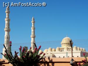 [P10] Moschea Al Mina văzută din port.  » foto by marsus
 - 
<span class="allrVoted glyphicon glyphicon-heart hidden" id="av1111181"></span>
<a class="m-l-10 hidden" id="sv1111181" onclick="voting_Foto_DelVot(,1111181,20178)" role="button">șterge vot <span class="glyphicon glyphicon-remove"></span></a>
<a id="v91111181" class=" c-red"  onclick="voting_Foto_SetVot(1111181)" role="button"><span class="glyphicon glyphicon-heart-empty"></span> <b>LIKE</b> = Votează poza</a> <img class="hidden"  id="f1111181W9" src="/imagini/loader.gif" border="0" /><span class="AjErrMes hidden" id="e1111181ErM"></span>