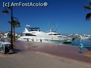 [P03] Iahturile nu tocmai ieftine care populau portul.  » foto by marsus
 - 
<span class="allrVoted glyphicon glyphicon-heart hidden" id="av1111165"></span>
<a class="m-l-10 hidden" id="sv1111165" onclick="voting_Foto_DelVot(,1111165,20178)" role="button">șterge vot <span class="glyphicon glyphicon-remove"></span></a>
<a id="v91111165" class=" c-red"  onclick="voting_Foto_SetVot(1111165)" role="button"><span class="glyphicon glyphicon-heart-empty"></span> <b>LIKE</b> = Votează poza</a> <img class="hidden"  id="f1111165W9" src="/imagini/loader.gif" border="0" /><span class="AjErrMes hidden" id="e1111165ErM"></span>