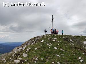 [P20] Drumeție spre Vârful Hășmașul Mare (1792 metri) și Piatra Singuratică (1504 metri) din M-ții Harghitei, crucea eroilor » foto by Dana2008
 - 
<span class="allrVoted glyphicon glyphicon-heart hidden" id="av1174235"></span>
<a class="m-l-10 hidden" id="sv1174235" onclick="voting_Foto_DelVot(,1174235,20181)" role="button">șterge vot <span class="glyphicon glyphicon-remove"></span></a>
<a id="v91174235" class=" c-red"  onclick="voting_Foto_SetVot(1174235)" role="button"><span class="glyphicon glyphicon-heart-empty"></span> <b>LIKE</b> = Votează poza</a> <img class="hidden"  id="f1174235W9" src="/imagini/loader.gif" border="0" /><span class="AjErrMes hidden" id="e1174235ErM"></span>