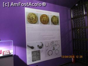 [P21] intrarea la tezaur, se vede putin grilajul masiv.  » foto by elviramvio
 - 
<span class="allrVoted glyphicon glyphicon-heart hidden" id="av731361"></span>
<a class="m-l-10 hidden" id="sv731361" onclick="voting_Foto_DelVot(,731361,20188)" role="button">șterge vot <span class="glyphicon glyphicon-remove"></span></a>
<a id="v9731361" class=" c-red"  onclick="voting_Foto_SetVot(731361)" role="button"><span class="glyphicon glyphicon-heart-empty"></span> <b>LIKE</b> = Votează poza</a> <img class="hidden"  id="f731361W9" src="/imagini/loader.gif" border="0" /><span class="AjErrMes hidden" id="e731361ErM"></span>