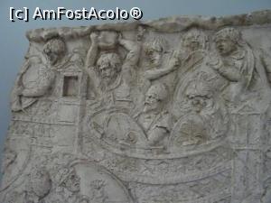 [P17] Dacii se apără în fața asediatorilor - Columna lui Traian.  » foto by tata123 🔱
 - 
<span class="allrVoted glyphicon glyphicon-heart hidden" id="av1048861"></span>
<a class="m-l-10 hidden" id="sv1048861" onclick="voting_Foto_DelVot(,1048861,20188)" role="button">șterge vot <span class="glyphicon glyphicon-remove"></span></a>
<a id="v91048861" class=" c-red"  onclick="voting_Foto_SetVot(1048861)" role="button"><span class="glyphicon glyphicon-heart-empty"></span> <b>LIKE</b> = Votează poza</a> <img class="hidden"  id="f1048861W9" src="/imagini/loader.gif" border="0" /><span class="AjErrMes hidden" id="e1048861ErM"></span>