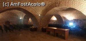 [P38] Pivnița bolțită unde au loc evenimente și conferințe » foto by Aurici
 - 
<span class="allrVoted glyphicon glyphicon-heart hidden" id="av1224272"></span>
<a class="m-l-10 hidden" id="sv1224272" onclick="voting_Foto_DelVot(,1224272,20192)" role="button">șterge vot <span class="glyphicon glyphicon-remove"></span></a>
<a id="v91224272" class=" c-red"  onclick="voting_Foto_SetVot(1224272)" role="button"><span class="glyphicon glyphicon-heart-empty"></span> <b>LIKE</b> = Votează poza</a> <img class="hidden"  id="f1224272W9" src="/imagini/loader.gif" border="0" /><span class="AjErrMes hidden" id="e1224272ErM"></span>