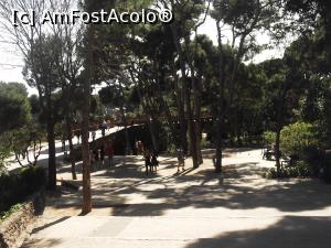 [P18] Prima secvență de urcare pe alei, în Parcul Guell » foto by diacrys*
 - 
<span class="allrVoted glyphicon glyphicon-heart hidden" id="av828265"></span>
<a class="m-l-10 hidden" id="sv828265" onclick="voting_Foto_DelVot(,828265,20225)" role="button">șterge vot <span class="glyphicon glyphicon-remove"></span></a>
<a id="v9828265" class=" c-red"  onclick="voting_Foto_SetVot(828265)" role="button"><span class="glyphicon glyphicon-heart-empty"></span> <b>LIKE</b> = Votează poza</a> <img class="hidden"  id="f828265W9" src="/imagini/loader.gif" border="0" /><span class="AjErrMes hidden" id="e828265ErM"></span>