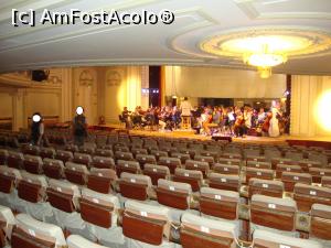 [P19] În sala de teatru aveau loc repetiții.  » foto by Floryn81
 - 
<span class="allrVoted glyphicon glyphicon-heart hidden" id="av816792"></span>
<a class="m-l-10 hidden" id="sv816792" onclick="voting_Foto_DelVot(,816792,20240)" role="button">șterge vot <span class="glyphicon glyphicon-remove"></span></a>
<a id="v9816792" class=" c-red"  onclick="voting_Foto_SetVot(816792)" role="button"><span class="glyphicon glyphicon-heart-empty"></span> <b>LIKE</b> = Votează poza</a> <img class="hidden"  id="f816792W9" src="/imagini/loader.gif" border="0" /><span class="AjErrMes hidden" id="e816792ErM"></span>