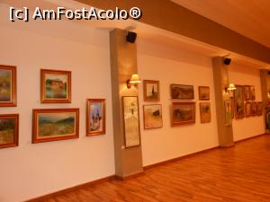 [P24] Sinaia - Casinoul. Sala Ferdinand, Expoziția Vitalie Butescu.  » foto by iulianic
 - 
<span class="allrVoted glyphicon glyphicon-heart hidden" id="av1037483"></span>
<a class="m-l-10 hidden" id="sv1037483" onclick="voting_Foto_DelVot(,1037483,20240)" role="button">șterge vot <span class="glyphicon glyphicon-remove"></span></a>
<a id="v91037483" class=" c-red"  onclick="voting_Foto_SetVot(1037483)" role="button"><span class="glyphicon glyphicon-heart-empty"></span> <b>LIKE</b> = Votează poza</a> <img class="hidden"  id="f1037483W9" src="/imagini/loader.gif" border="0" /><span class="AjErrMes hidden" id="e1037483ErM"></span>