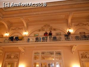 [P08] Sinaia - Casinoul. Balconul circular din Foaier.  » foto by iulianic
 - 
<span class="allrVoted glyphicon glyphicon-heart hidden" id="av1037465"></span>
<a class="m-l-10 hidden" id="sv1037465" onclick="voting_Foto_DelVot(,1037465,20240)" role="button">șterge vot <span class="glyphicon glyphicon-remove"></span></a>
<a id="v91037465" class=" c-red"  onclick="voting_Foto_SetVot(1037465)" role="button"><span class="glyphicon glyphicon-heart-empty"></span> <b>LIKE</b> = Votează poza</a> <img class="hidden"  id="f1037465W9" src="/imagini/loader.gif" border="0" /><span class="AjErrMes hidden" id="e1037465ErM"></span>