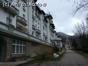 [P01] Sinaia - Hotel Palace » foto by mishu
 - 
<span class="allrVoted glyphicon glyphicon-heart hidden" id="av734893"></span>
<a class="m-l-10 hidden" id="sv734893" onclick="voting_Foto_DelVot(,734893,20240)" role="button">șterge vot <span class="glyphicon glyphicon-remove"></span></a>
<a id="v9734893" class=" c-red"  onclick="voting_Foto_SetVot(734893)" role="button"><span class="glyphicon glyphicon-heart-empty"></span> <b>LIKE</b> = Votează poza</a> <img class="hidden"  id="f734893W9" src="/imagini/loader.gif" border="0" /><span class="AjErrMes hidden" id="e734893ErM"></span>