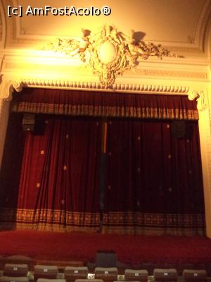 [P13] Cazinoul Sinaia - sala de teatru » foto by mishu
 - 
<span class="allrVoted glyphicon glyphicon-heart hidden" id="av734923"></span>
<a class="m-l-10 hidden" id="sv734923" onclick="voting_Foto_DelVot(,734923,20240)" role="button">șterge vot <span class="glyphicon glyphicon-remove"></span></a>
<a id="v9734923" class=" c-red"  onclick="voting_Foto_SetVot(734923)" role="button"><span class="glyphicon glyphicon-heart-empty"></span> <b>LIKE</b> = Votează poza</a> <img class="hidden"  id="f734923W9" src="/imagini/loader.gif" border="0" /><span class="AjErrMes hidden" id="e734923ErM"></span>