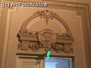 [P16] Cazinoul Sinaia - sala de teatru-detaliu » foto by mishu
 - 
<span class="allrVoted glyphicon glyphicon-heart hidden" id="av734926"></span>
<a class="m-l-10 hidden" id="sv734926" onclick="voting_Foto_DelVot(,734926,20240)" role="button">șterge vot <span class="glyphicon glyphicon-remove"></span></a>
<a id="v9734926" class=" c-red"  onclick="voting_Foto_SetVot(734926)" role="button"><span class="glyphicon glyphicon-heart-empty"></span> <b>LIKE</b> = Votează poza</a> <img class="hidden"  id="f734926W9" src="/imagini/loader.gif" border="0" /><span class="AjErrMes hidden" id="e734926ErM"></span>