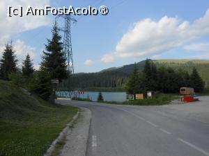[P14] Transbucegi - Lacul Bolboci în apropiere de cabană. » foto by iulianic
 - 
<span class="allrVoted glyphicon glyphicon-heart hidden" id="av1437217"></span>
<a class="m-l-10 hidden" id="sv1437217" onclick="voting_Foto_DelVot(,1437217,20272)" role="button">șterge vot <span class="glyphicon glyphicon-remove"></span></a>
<a id="v91437217" class=" c-red"  onclick="voting_Foto_SetVot(1437217)" role="button"><span class="glyphicon glyphicon-heart-empty"></span> <b>LIKE</b> = Votează poza</a> <img class="hidden"  id="f1437217W9" src="/imagini/loader.gif" border="0" /><span class="AjErrMes hidden" id="e1437217ErM"></span>
