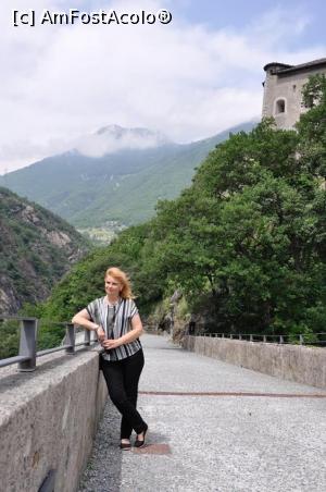 [P18] Forte di Bard - Valle d'Aosta, in spatele meu un peisaj deosebit.  » foto by Diaura*
 - 
<span class="allrVoted glyphicon glyphicon-heart hidden" id="av1057452"></span>
<a class="m-l-10 hidden" id="sv1057452" onclick="voting_Foto_DelVot(,1057452,20284)" role="button">șterge vot <span class="glyphicon glyphicon-remove"></span></a>
<a id="v91057452" class=" c-red"  onclick="voting_Foto_SetVot(1057452)" role="button"><span class="glyphicon glyphicon-heart-empty"></span> <b>LIKE</b> = Votează poza</a> <img class="hidden"  id="f1057452W9" src="/imagini/loader.gif" border="0" /><span class="AjErrMes hidden" id="e1057452ErM"></span>