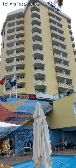 [P47] <strong>Muthu Raga Madeira Hotel</strong> » foto by elenaadina
 - 
<span class="allrVoted glyphicon glyphicon-heart hidden" id="av1338497"></span>
<a class="m-l-10 hidden" id="sv1338497" onclick="voting_Foto_DelVot(,1338497,20407)" role="button">șterge vot <span class="glyphicon glyphicon-remove"></span></a>
<a id="v91338497" class=" c-red"  onclick="voting_Foto_SetVot(1338497)" role="button"><span class="glyphicon glyphicon-heart-empty"></span> <b>LIKE</b> = Votează poza</a> <img class="hidden"  id="f1338497W9" src="/imagini/loader.gif" border="0" /><span class="AjErrMes hidden" id="e1338497ErM"></span>