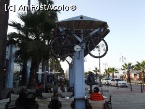 [P04] Un restaurant la falez din Larnaca are o bicicletă suspendată drept element de decor » foto by irinad
 - 
<span class="allrVoted glyphicon glyphicon-heart hidden" id="av750284"></span>
<a class="m-l-10 hidden" id="sv750284" onclick="voting_Foto_DelVot(,750284,20411)" role="button">șterge vot <span class="glyphicon glyphicon-remove"></span></a>
<a id="v9750284" class=" c-red"  onclick="voting_Foto_SetVot(750284)" role="button"><span class="glyphicon glyphicon-heart-empty"></span> <b>LIKE</b> = Votează poza</a> <img class="hidden"  id="f750284W9" src="/imagini/loader.gif" border="0" /><span class="AjErrMes hidden" id="e750284ErM"></span>