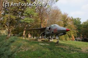 [P26] Un avion de luptă.  » foto by Utube
 - 
<span class="allrVoted glyphicon glyphicon-heart hidden" id="av830751"></span>
<a class="m-l-10 hidden" id="sv830751" onclick="voting_Foto_DelVot(,830751,20446)" role="button">șterge vot <span class="glyphicon glyphicon-remove"></span></a>
<a id="v9830751" class=" c-red"  onclick="voting_Foto_SetVot(830751)" role="button"><span class="glyphicon glyphicon-heart-empty"></span> <b>LIKE</b> = Votează poza</a> <img class="hidden"  id="f830751W9" src="/imagini/loader.gif" border="0" /><span class="AjErrMes hidden" id="e830751ErM"></span>