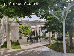 [P03] Masa cu scaune, 2 fotolii hamac si gratarul din curte » foto by dianamea
 - 
<span class="allrVoted glyphicon glyphicon-heart hidden" id="av1243550"></span>
<a class="m-l-10 hidden" id="sv1243550" onclick="voting_Foto_DelVot(,1243550,20517)" role="button">șterge vot <span class="glyphicon glyphicon-remove"></span></a>
<a id="v91243550" class=" c-red"  onclick="voting_Foto_SetVot(1243550)" role="button"><span class="glyphicon glyphicon-heart-empty"></span> <b>LIKE</b> = Votează poza</a> <img class="hidden"  id="f1243550W9" src="/imagini/loader.gif" border="0" /><span class="AjErrMes hidden" id="e1243550ErM"></span>