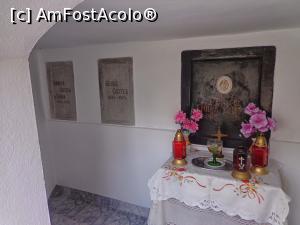 [P39] Mănăstirea Sfântul Prooroc Ilie din Toplița :cripta familiei Cristeacu mormintele părinților Patriarhului Miron Cristea.  » foto by mariana.olaru
 - 
<span class="allrVoted glyphicon glyphicon-heart hidden" id="av763038"></span>
<a class="m-l-10 hidden" id="sv763038" onclick="voting_Foto_DelVot(,763038,20563)" role="button">șterge vot <span class="glyphicon glyphicon-remove"></span></a>
<a id="v9763038" class=" c-red"  onclick="voting_Foto_SetVot(763038)" role="button"><span class="glyphicon glyphicon-heart-empty"></span> <b>LIKE</b> = Votează poza</a> <img class="hidden"  id="f763038W9" src="/imagini/loader.gif" border="0" /><span class="AjErrMes hidden" id="e763038ErM"></span>
